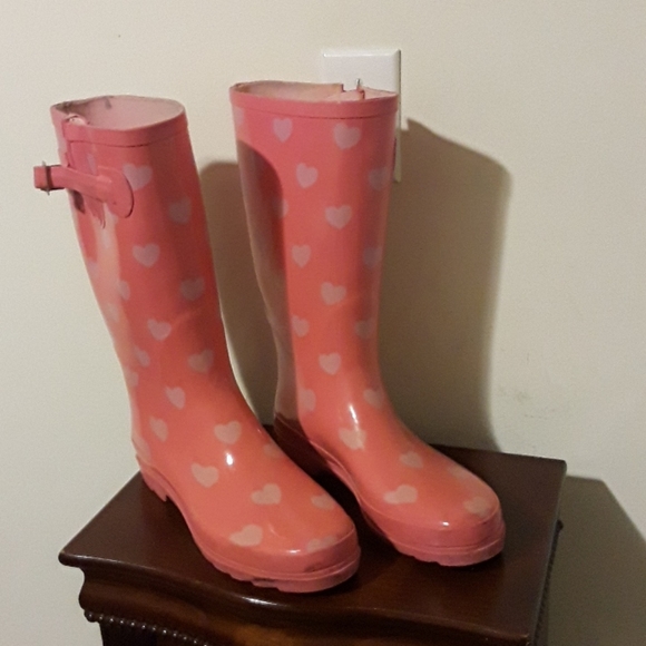 Rainboots - Picture 1 of 2